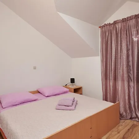 Insula Apartmán *