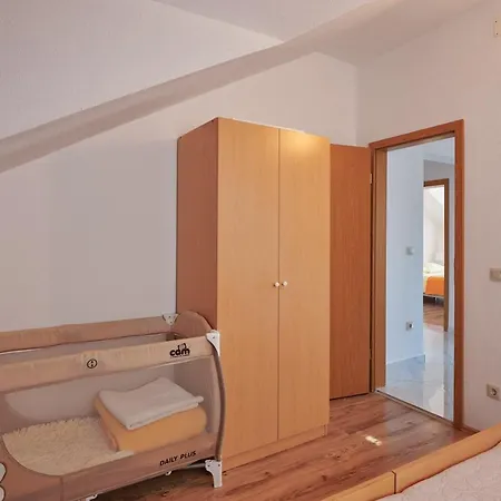 아파트 Insula 챠브타트